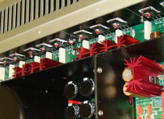 transistor en parallele et resistance 15