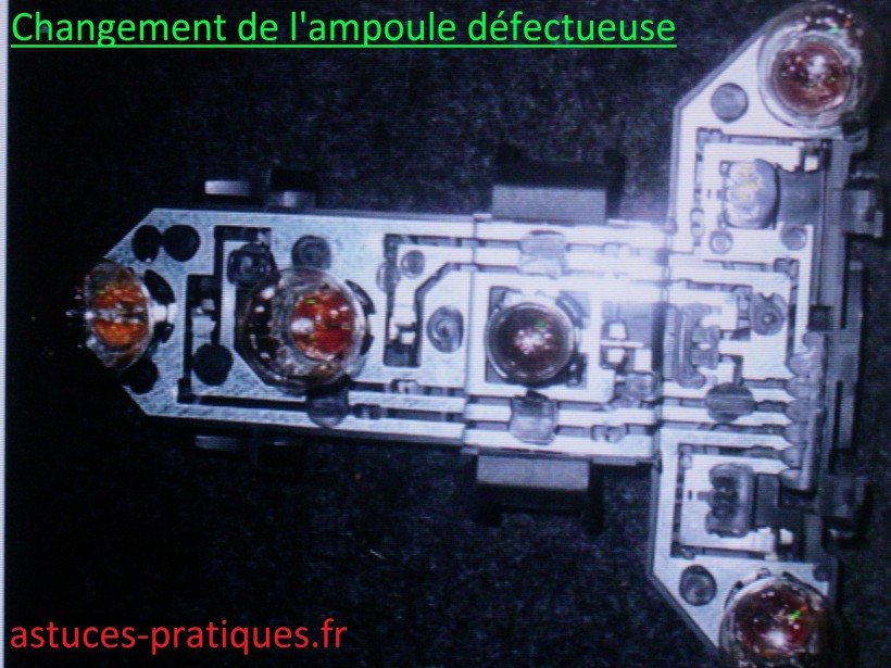 Changement de l'ampoule défectueuse 