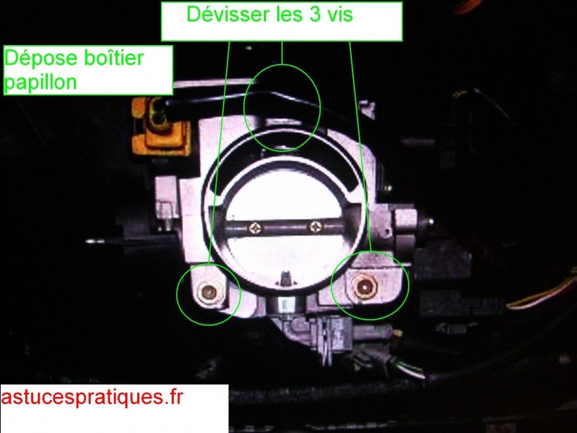 Dépose boîtier papillon 