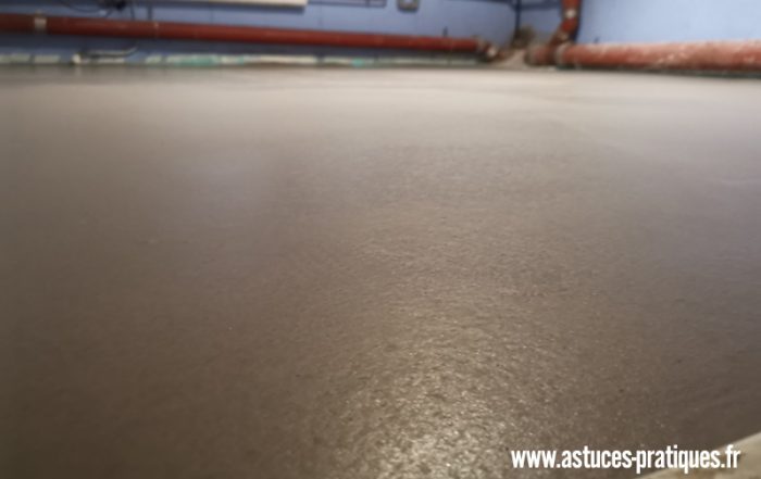 Comment faire un ragréage ? Préparation du support et coulage du mortier
