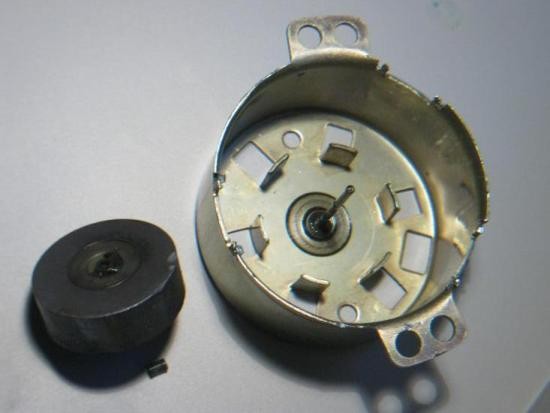 Moteur Pour Boule à Facettes Rotative - 18 LEDs, 4 Modes, Vitesse Réglable Jusqu'à 13 Tours/min, Télécommande