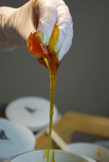 Avantages et inconvénients de l'épilation à la cire - Astuces Pratiques